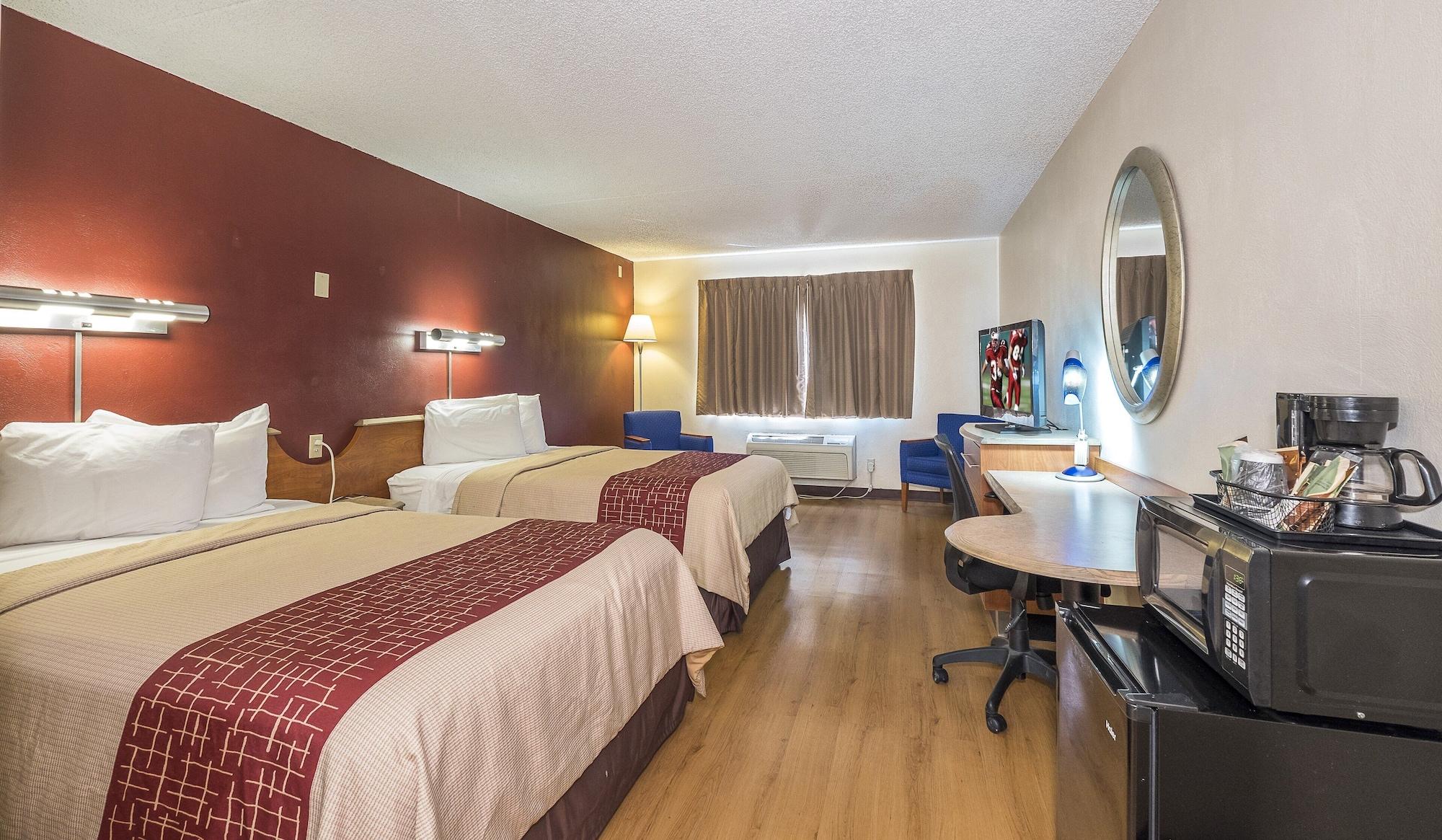 Red Roof Inn & Suites Cleveland - Elyria Exteriör bild