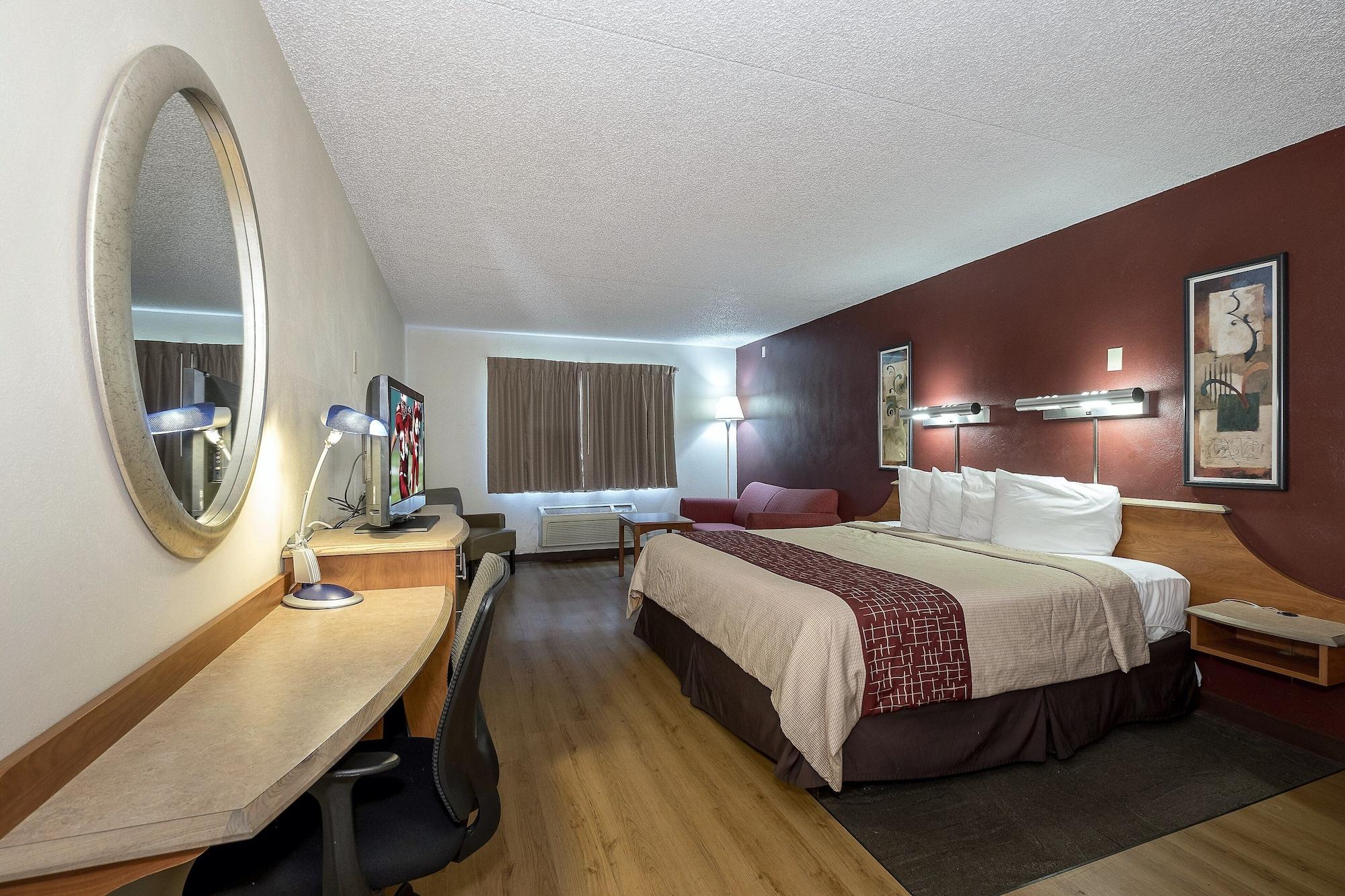 Red Roof Inn & Suites Cleveland - Elyria Exteriör bild