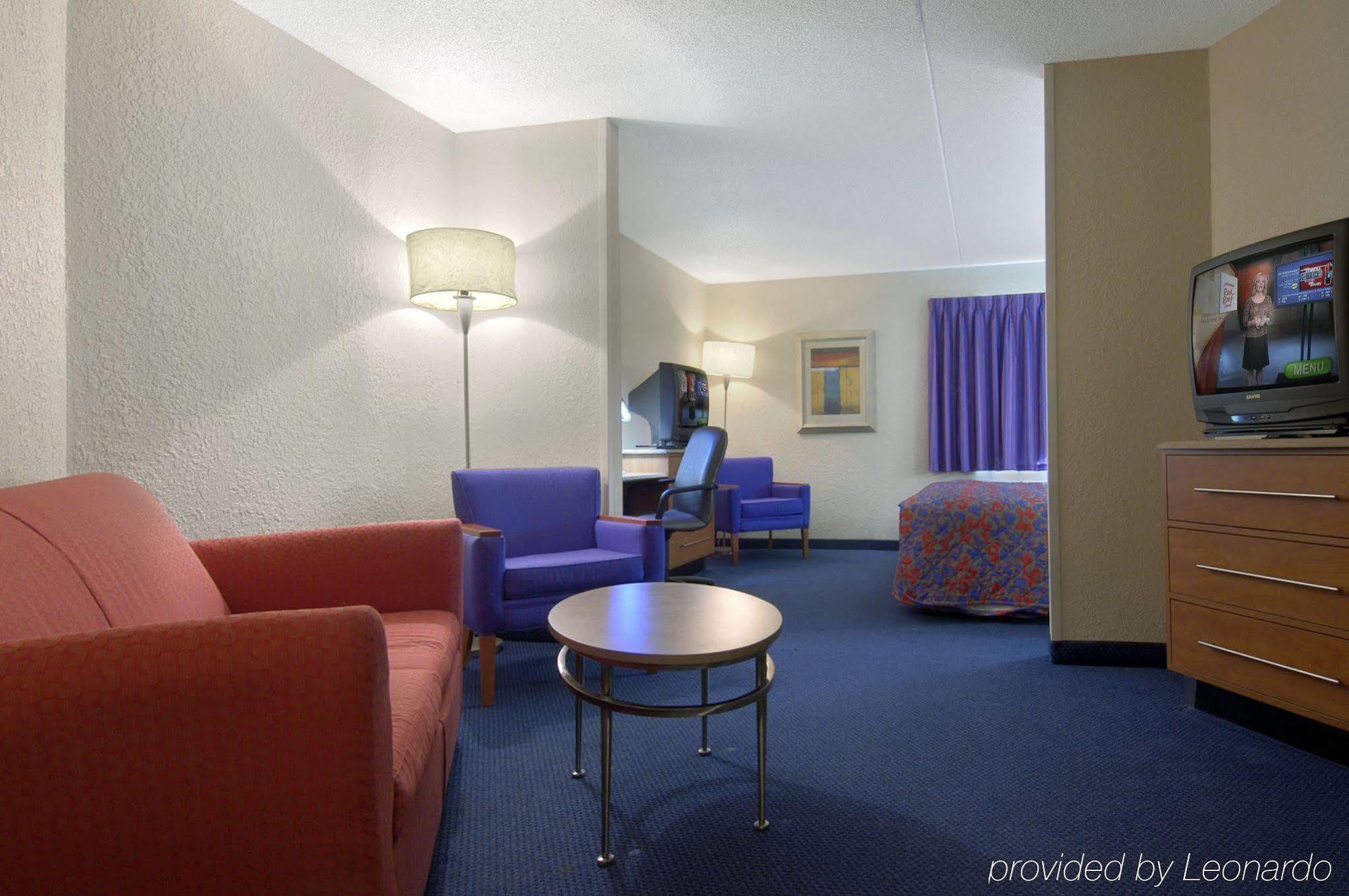 Red Roof Inn & Suites Cleveland - Elyria Rum bild