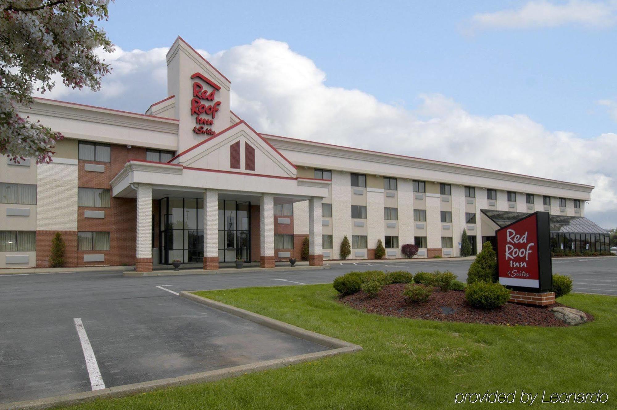 Red Roof Inn & Suites Cleveland - Elyria Exteriör bild